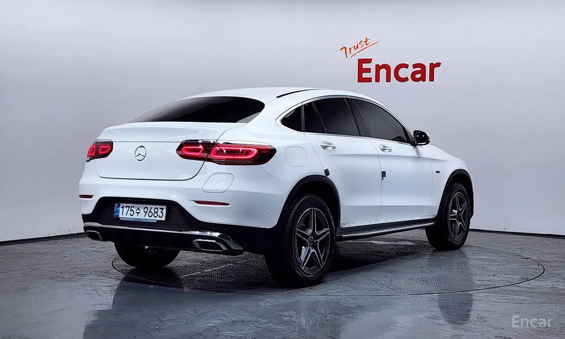 Фото 2 - Mercedes-Benz GLC-Class