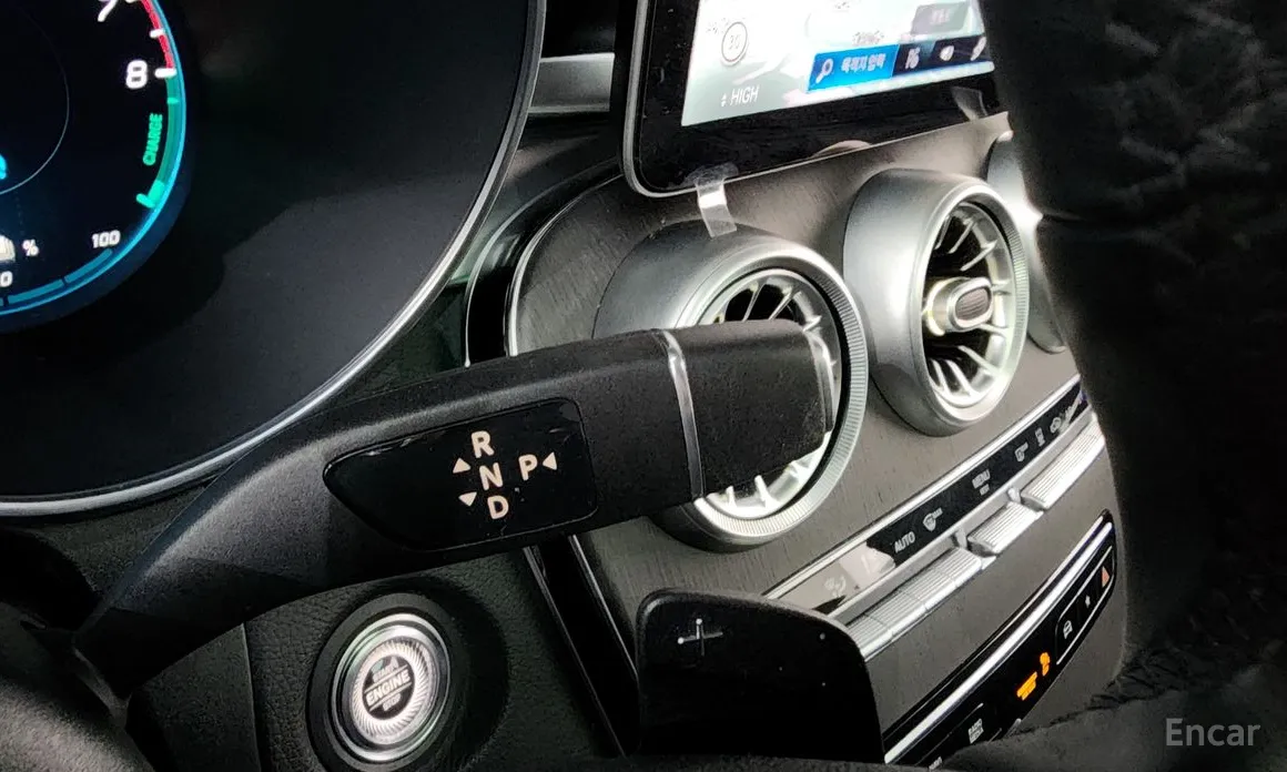 Фото 9 - Mercedes-Benz GLC-Class