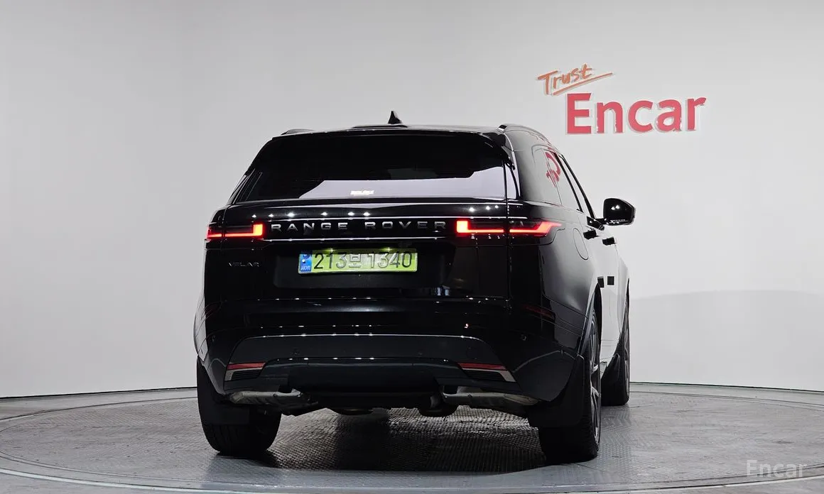 Фото 4 - Land Rover Range Rover Velar