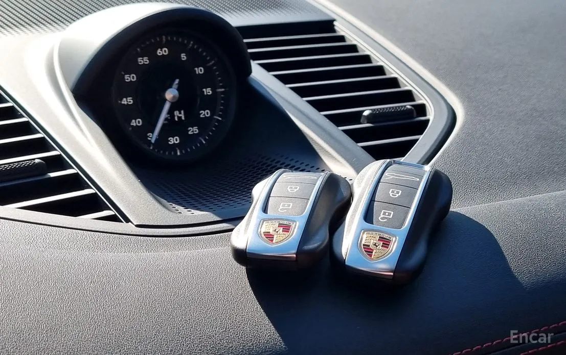 Фото 17 - Porsche Panamera