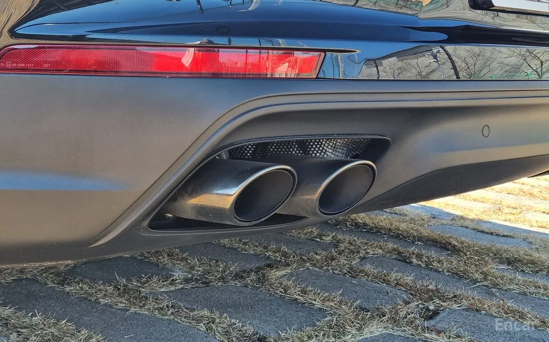 Фото 9 - Porsche Panamera