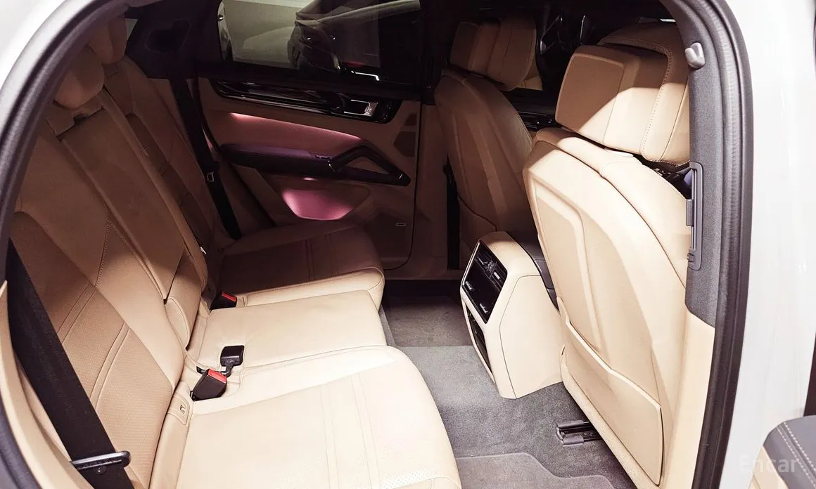 Фото 11 - Porsche Cayenne