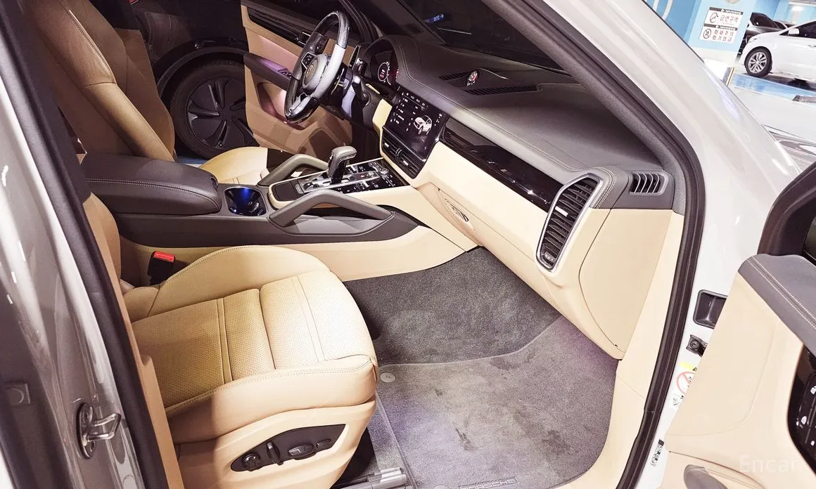 Фото 12 - Porsche Cayenne