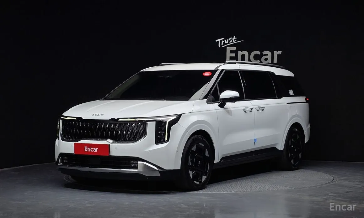 Фото 1 - Kia Carnival