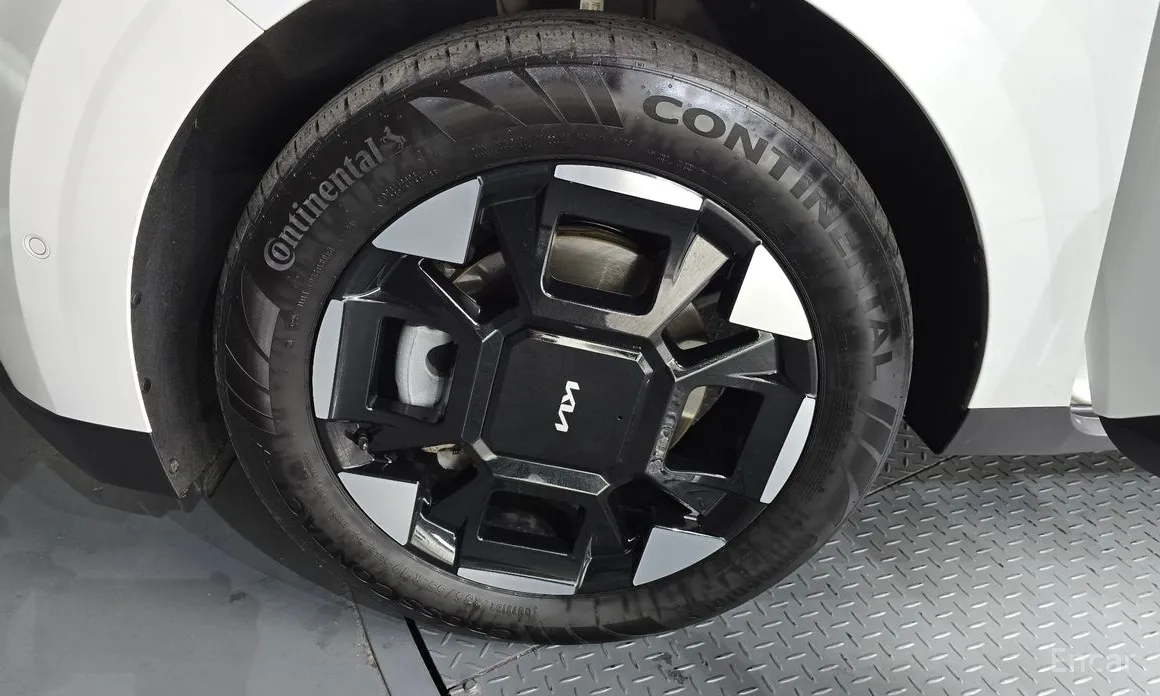 Фото 5 - Kia Carnival