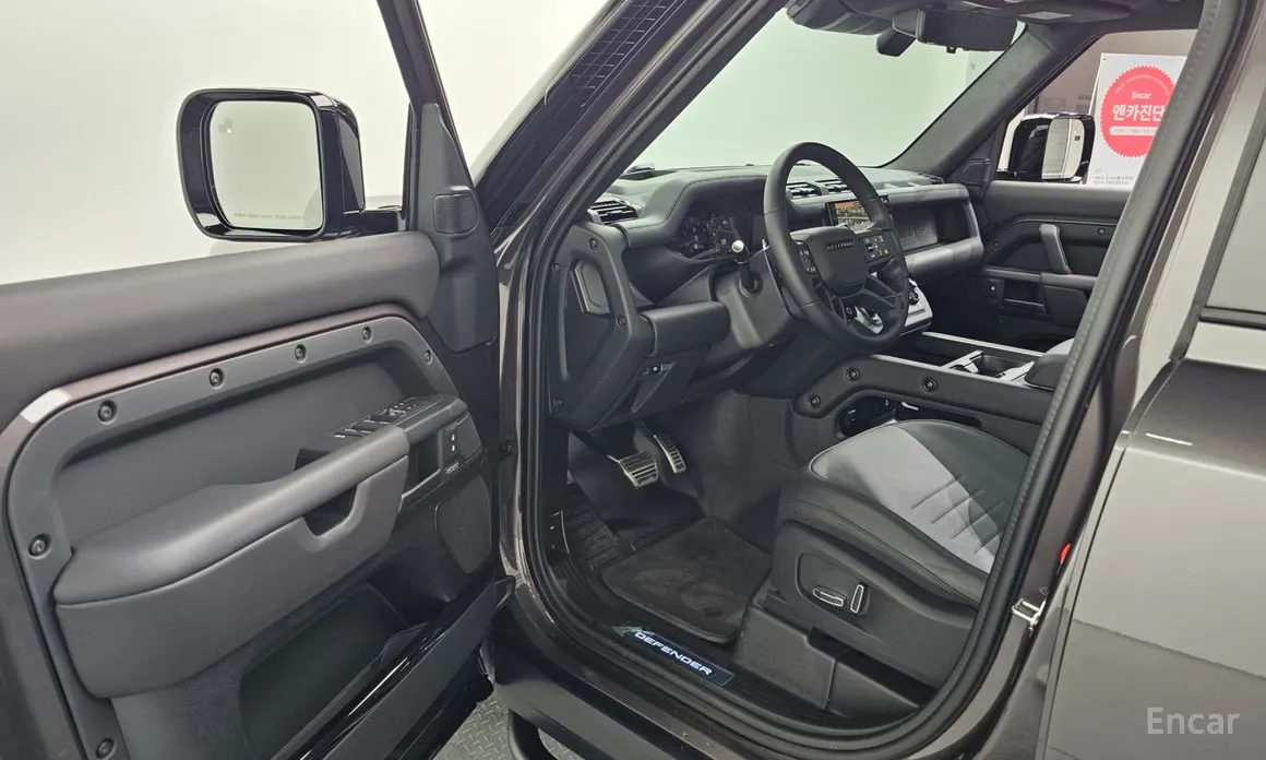 Фото 11 - Land Rover Defender