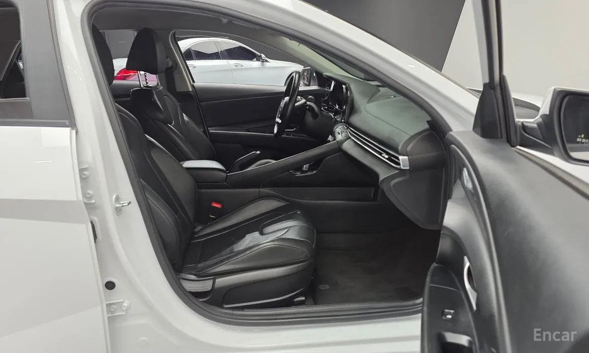 Фото 10 - Hyundai Avante