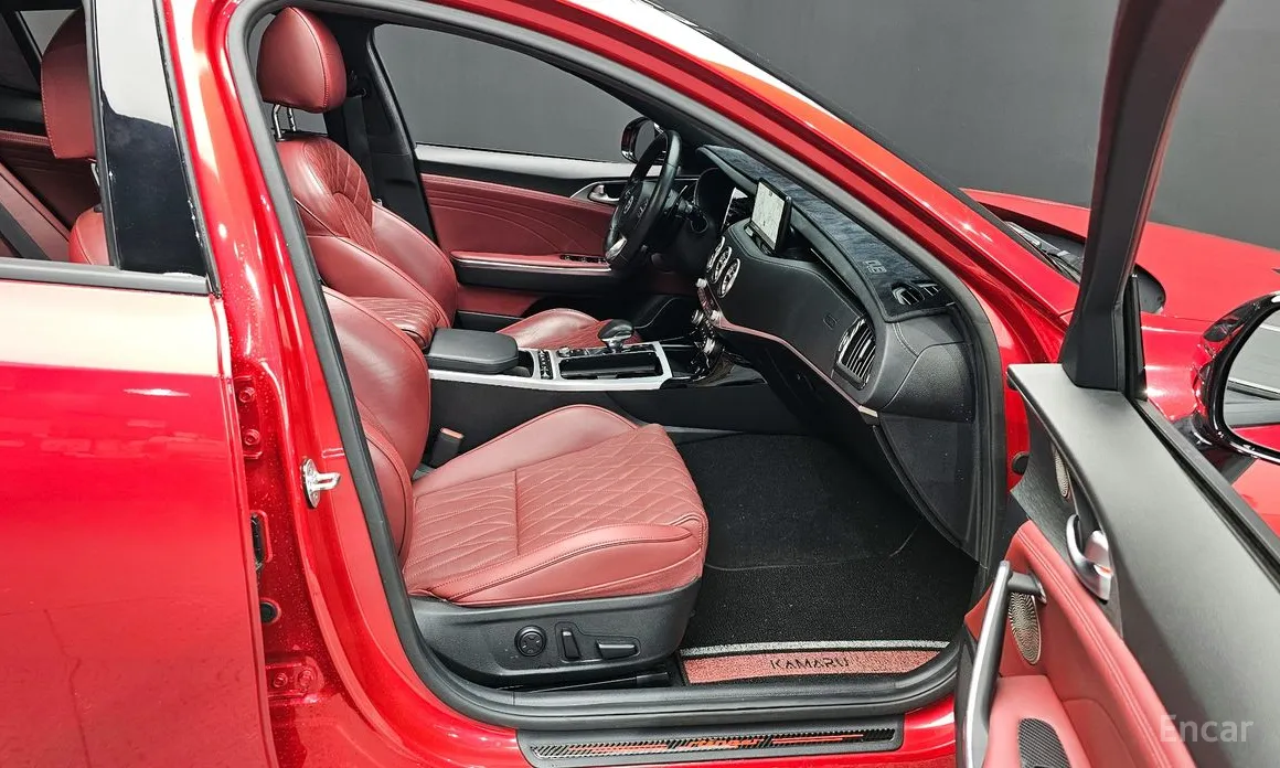 Фото 11 - Kia Stinger