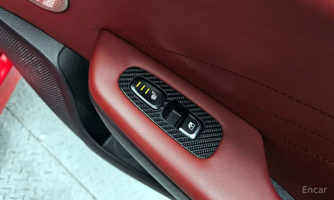 Фото 18 - Kia Stinger