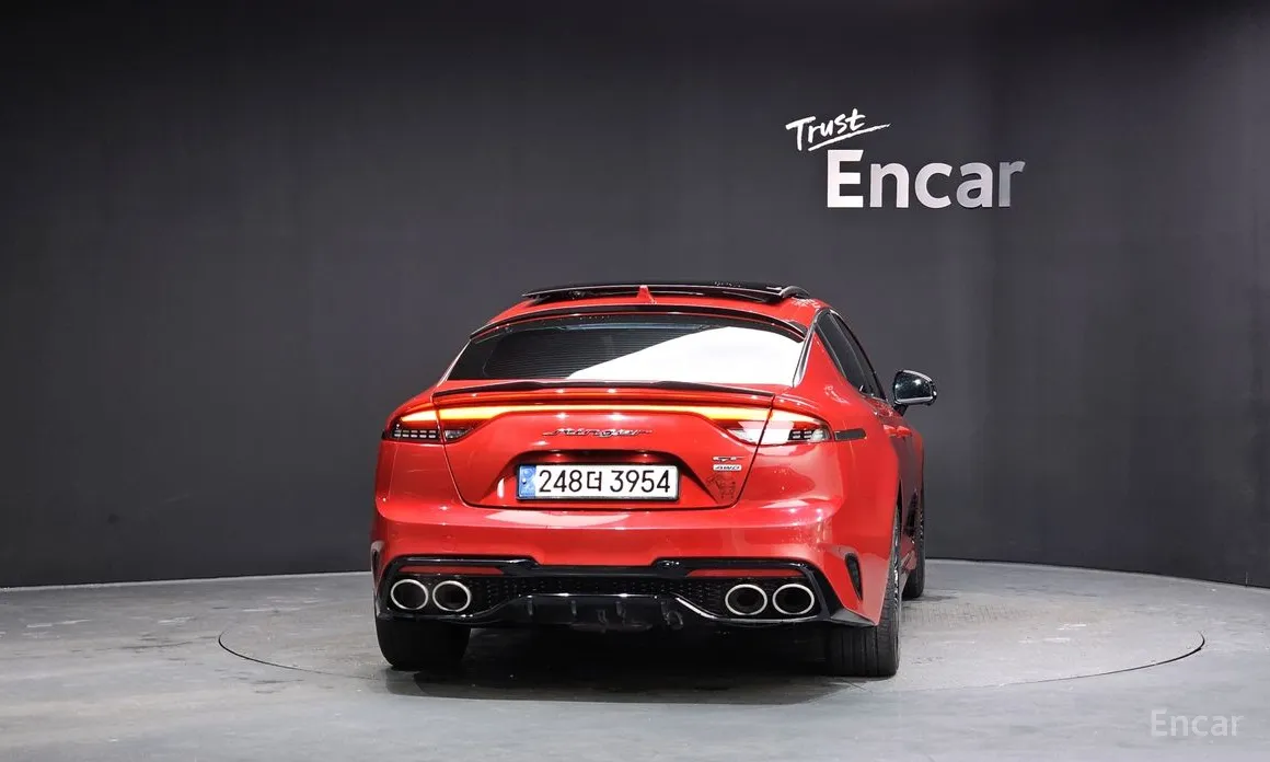 Фото 4 - Kia Stinger