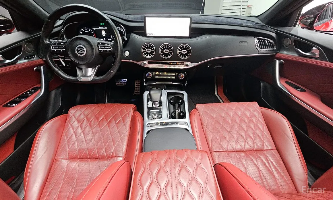 Фото 7 - Kia Stinger