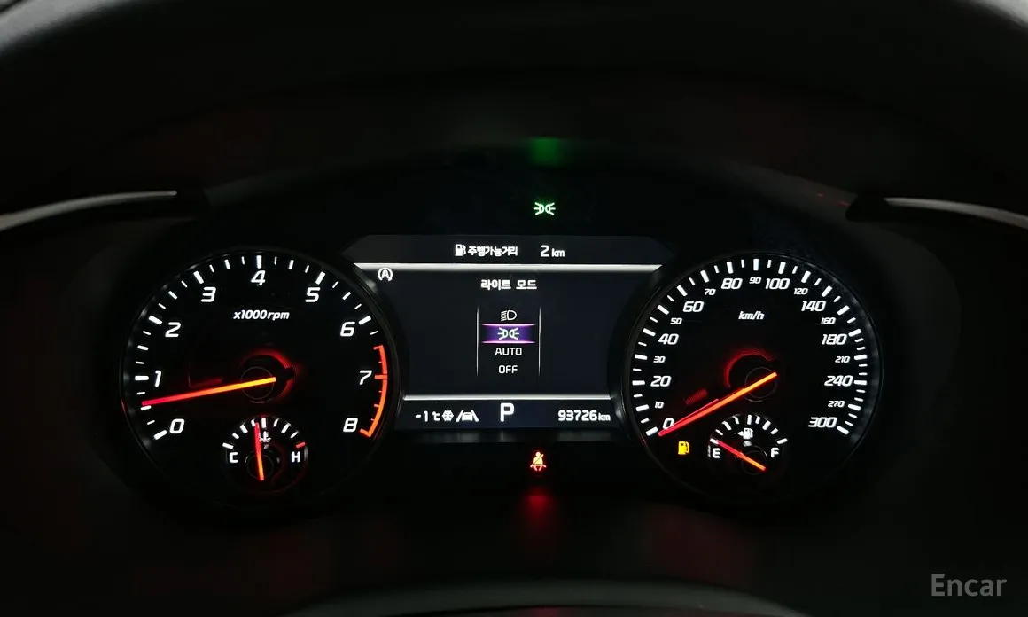 Фото 8 - Kia Stinger