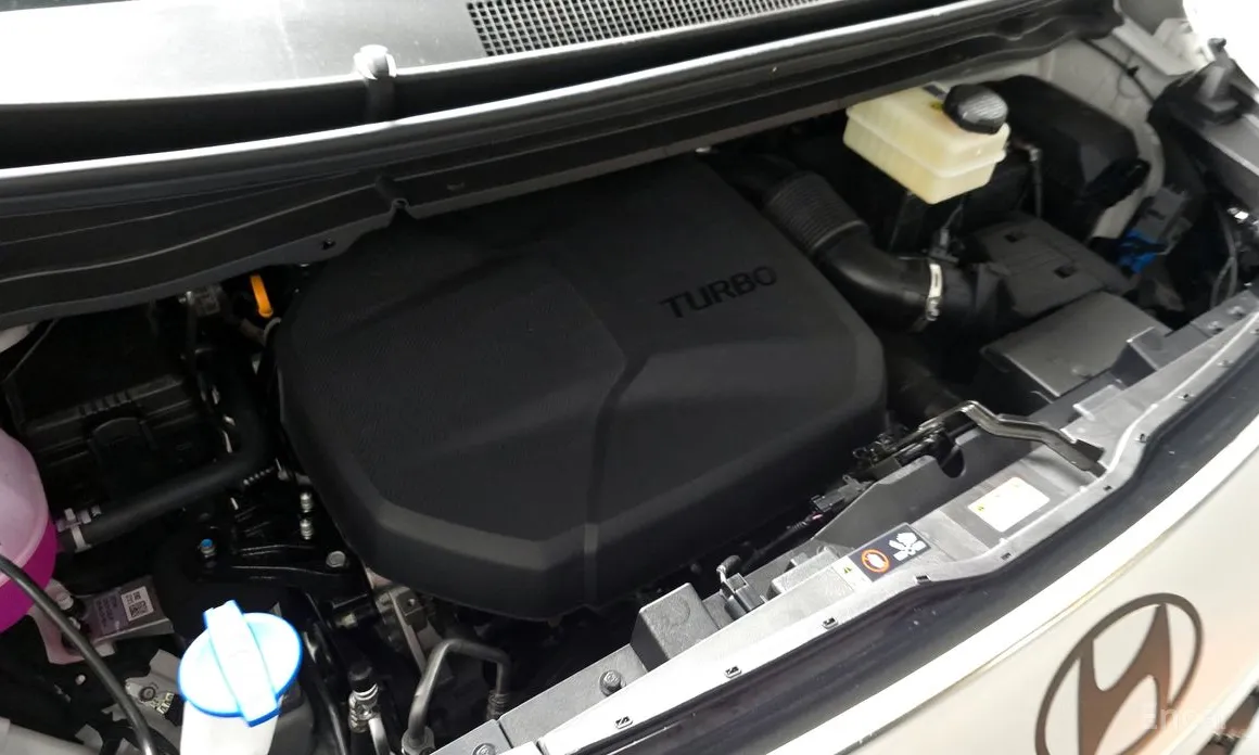 Фото 6 - Hyundai Staria