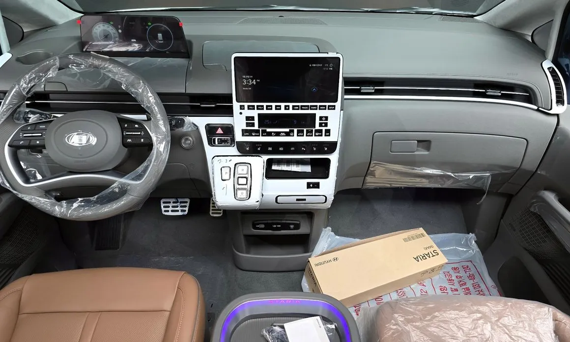 Фото 7 - Hyundai Staria