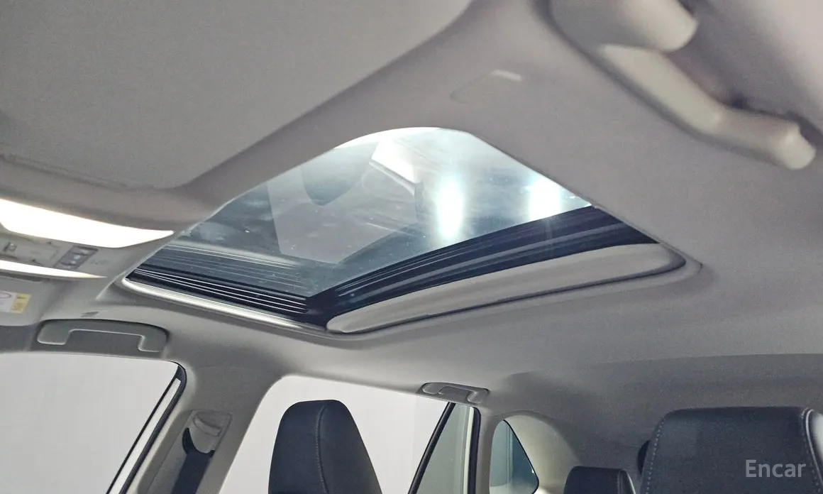 Фото 18 - Toyota RAV4