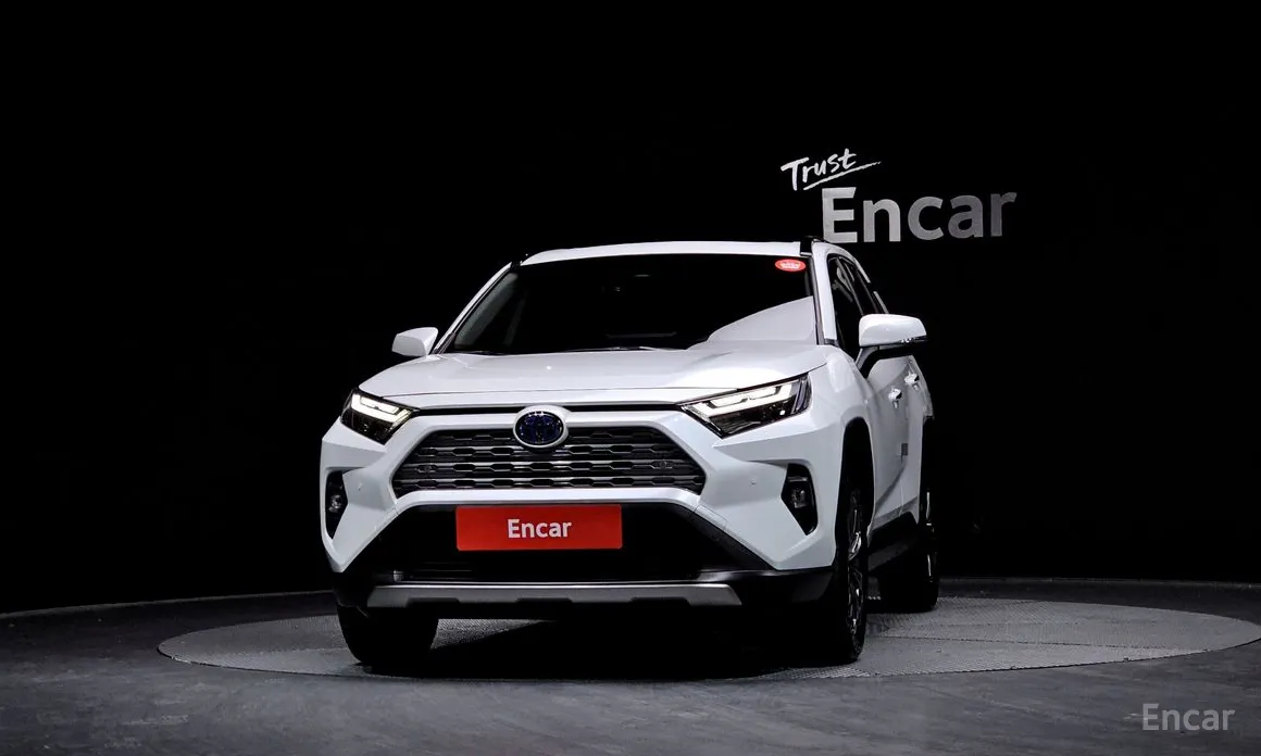 Фото 3 - Toyota RAV4