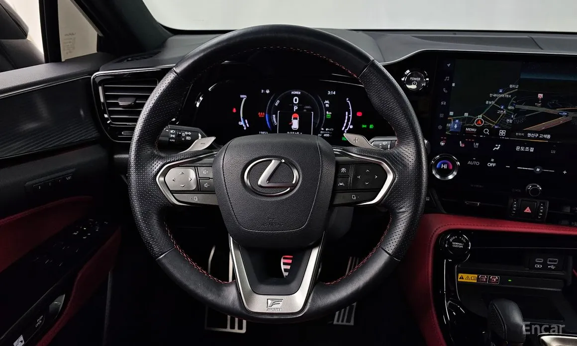 Фото 13 - Lexus NX