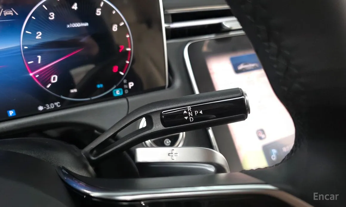 Фото 9 - Mercedes-Benz E-Class