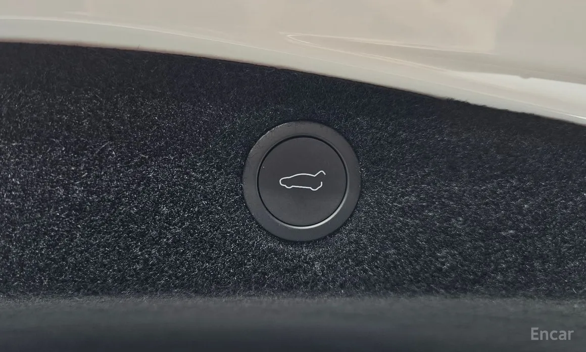 Фото 20 - Tesla Model 3