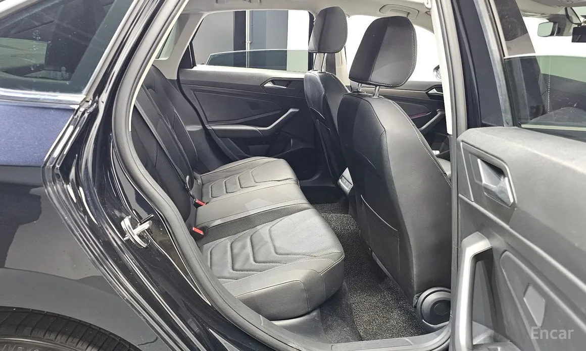 Фото 12 - Volkswagen Jetta