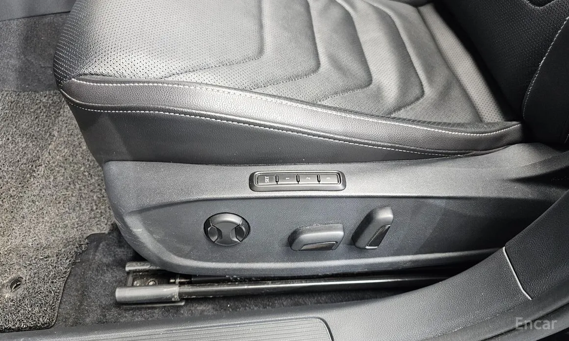 Фото 17 - Volkswagen Jetta