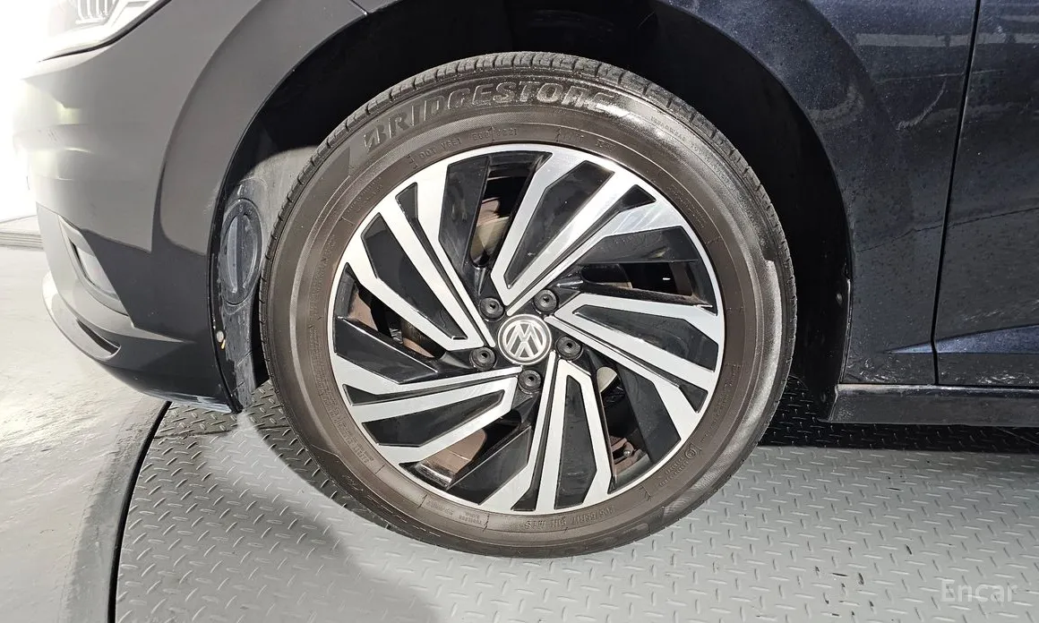 Фото 5 - Volkswagen Jetta