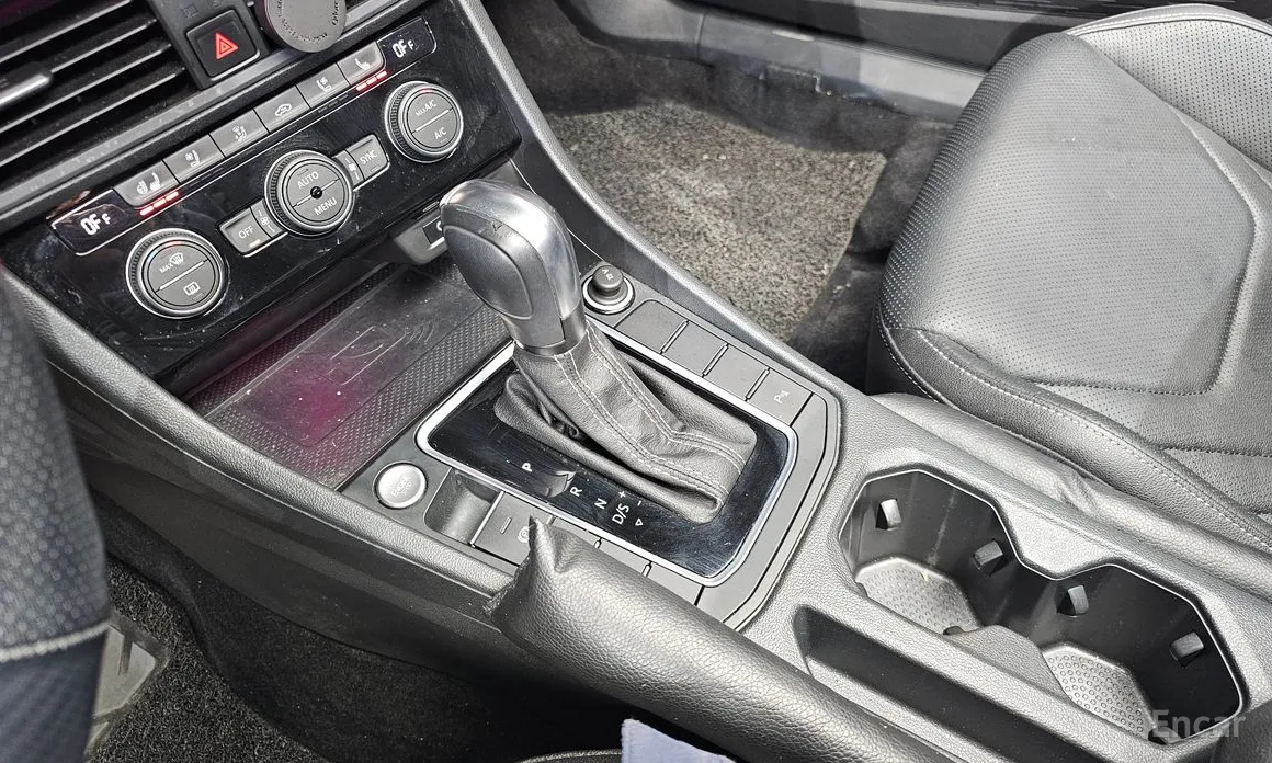 Фото 9 - Volkswagen Jetta