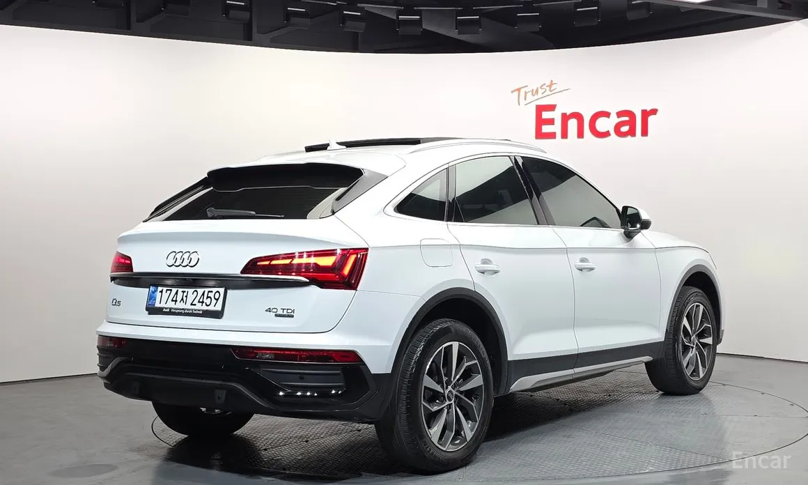 Фото 2 - Audi Q5