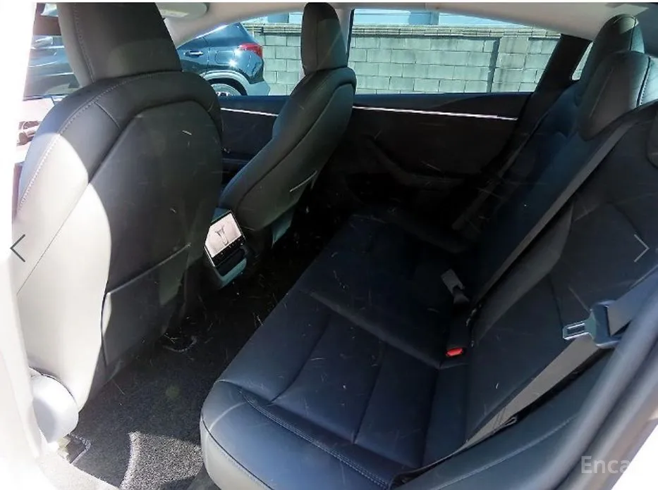 Photo 6 - Tesla Model 3