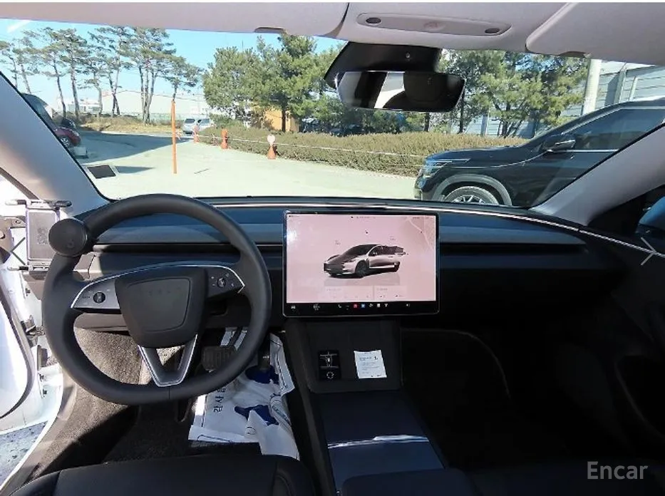 Photo 7 - Tesla Model 3