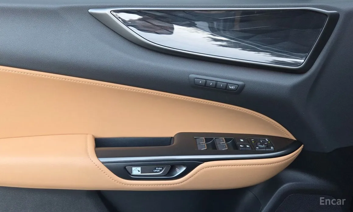 Фото 14 - Lexus NX