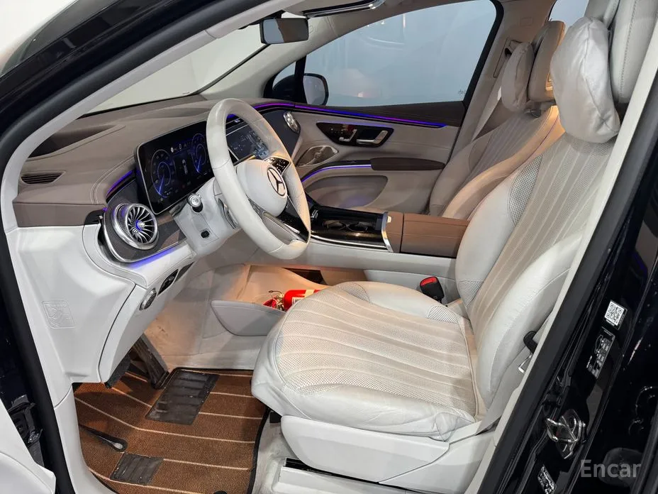 Фото 10 - Mercedes-Benz EQS