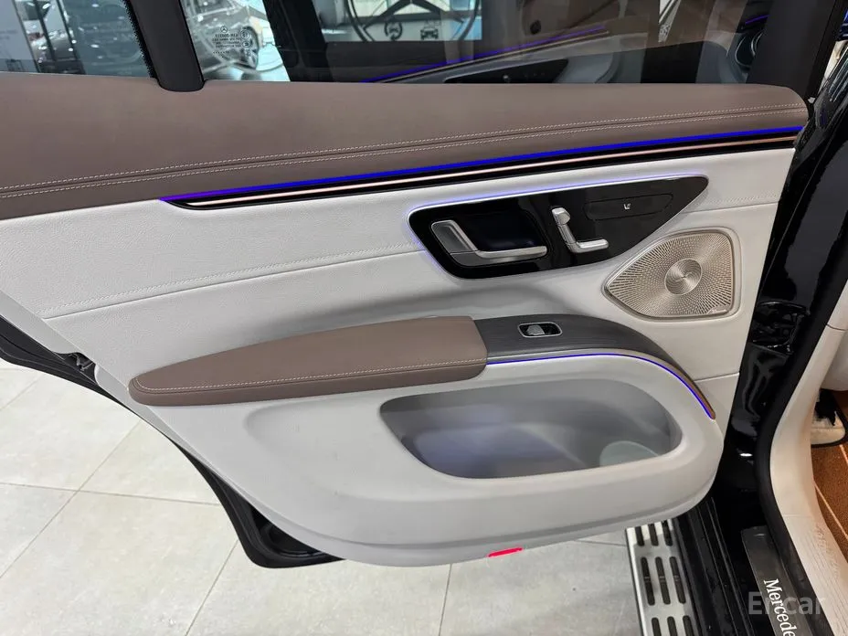 Фото 17 - Mercedes-Benz EQS