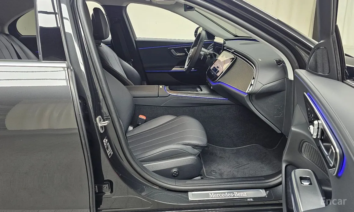 Фото 11 - Mercedes-Benz E-Class