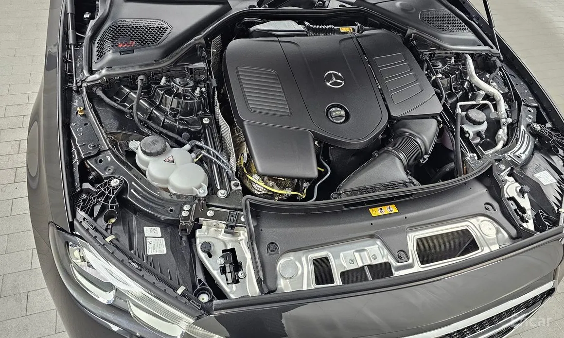 Фото 6 - Mercedes-Benz E-Class