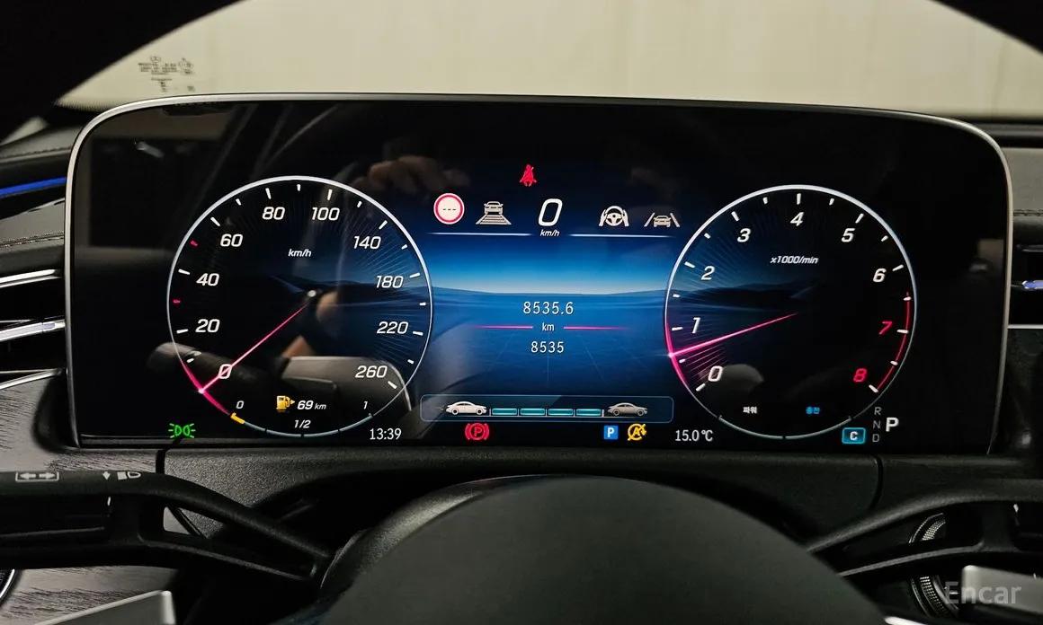 Фото 8 - Mercedes-Benz E-Class