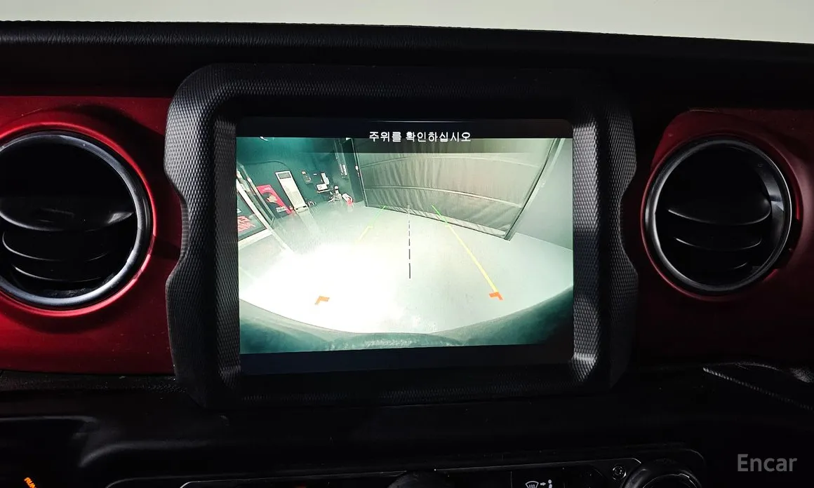 Фото 16 - Jeep Wrangler