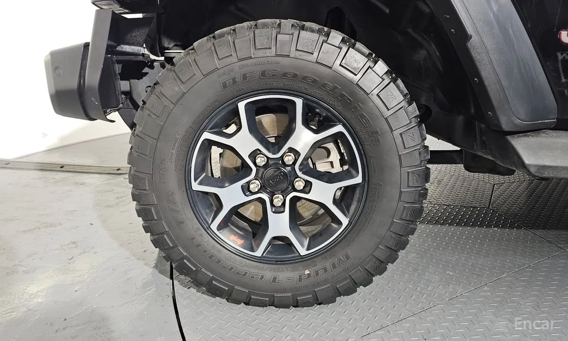 Фото 5 - Jeep Wrangler