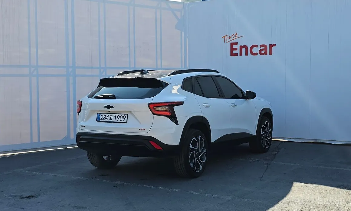 Фото 2 - Chevrolet Trax