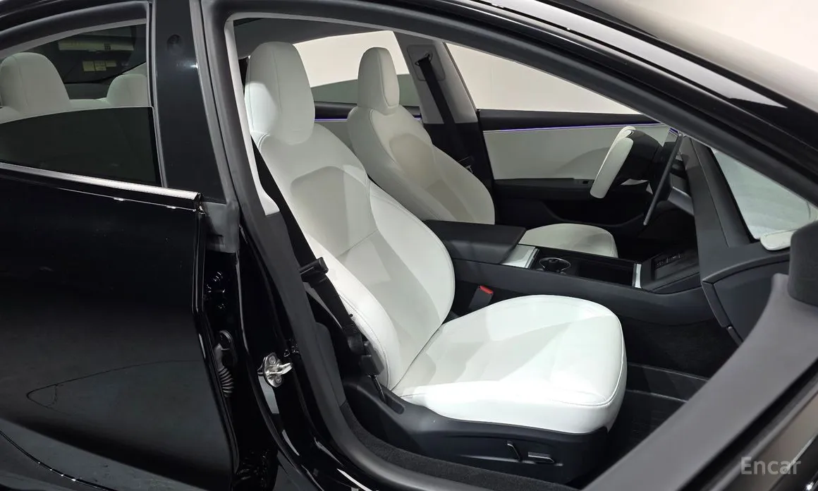 Фото 10 - Tesla Model 3