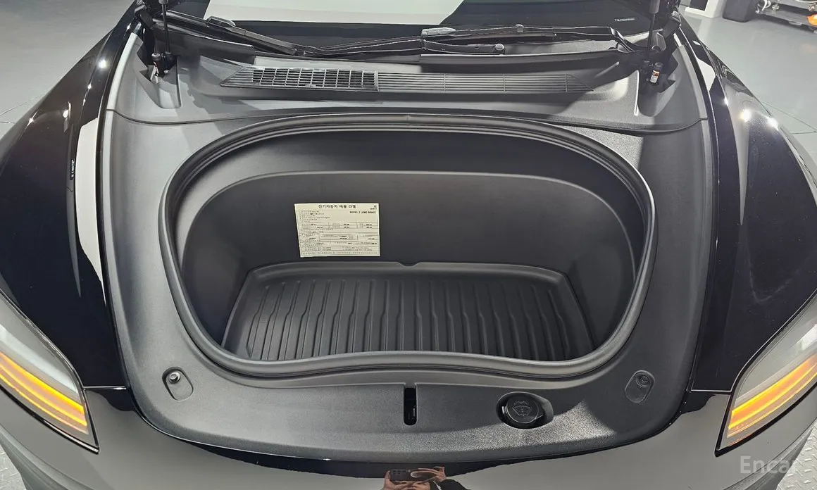 Фото 6 - Tesla Model 3