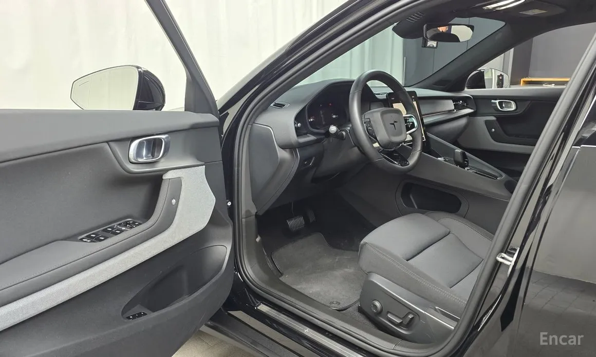 Фото 10 - Polestar 2