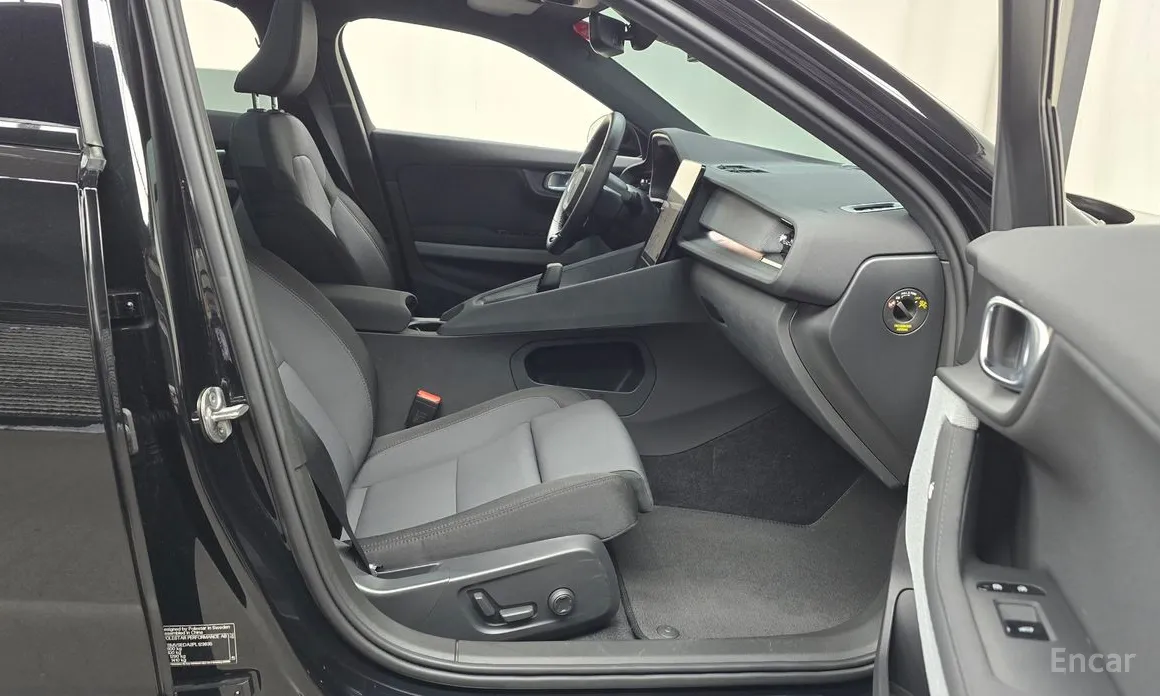 Фото 11 - Polestar 2