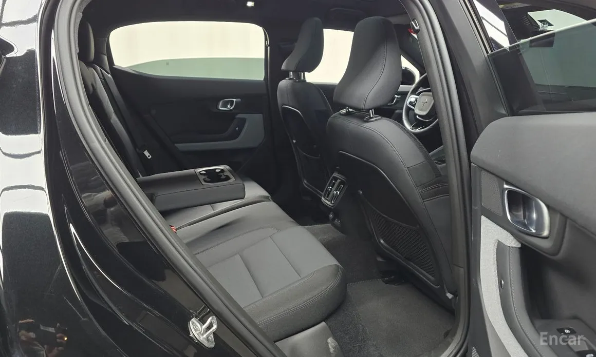 Фото 12 - Polestar 2