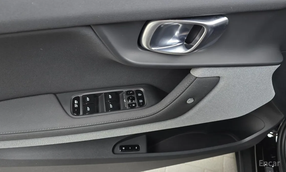 Фото 17 - Polestar 2