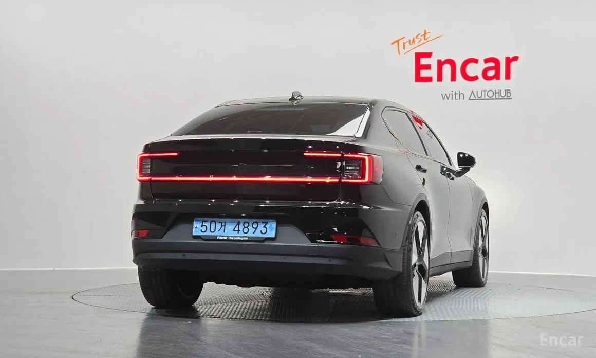 Фото 4 - Polestar 2