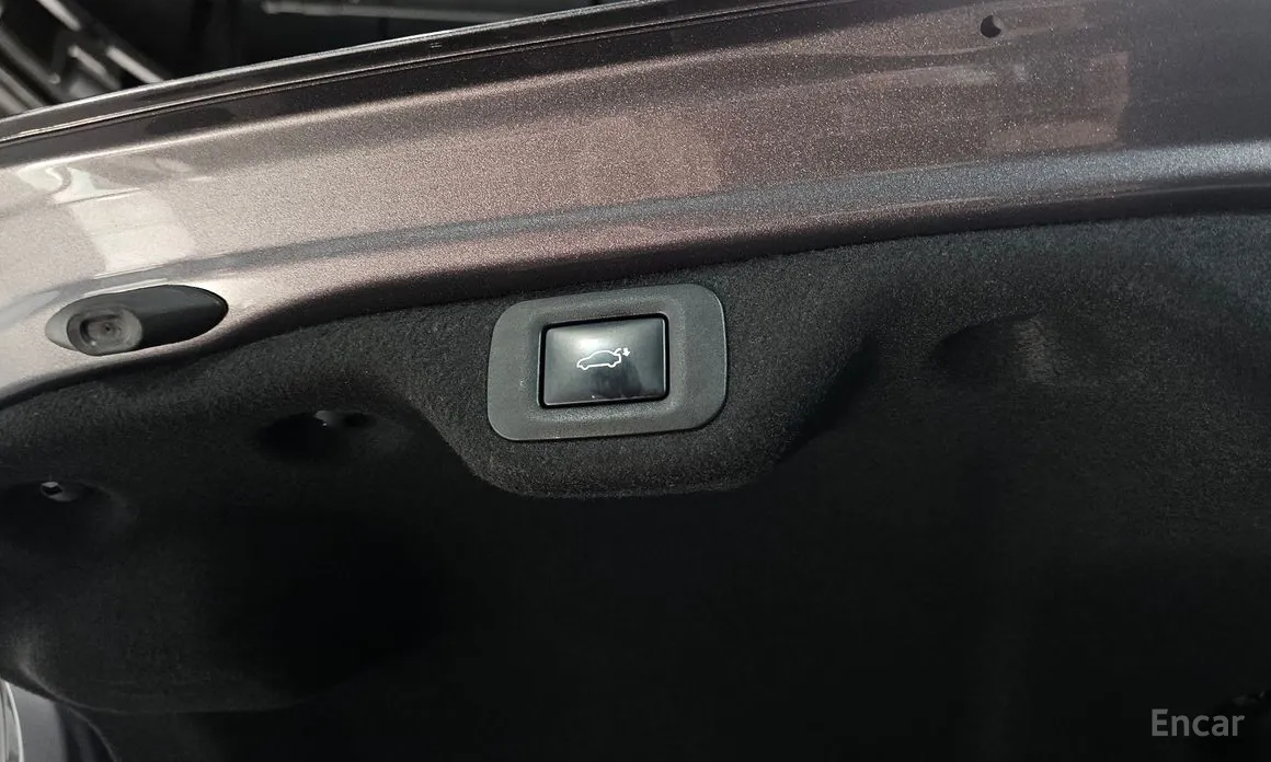 Фото 19 - Lexus ES