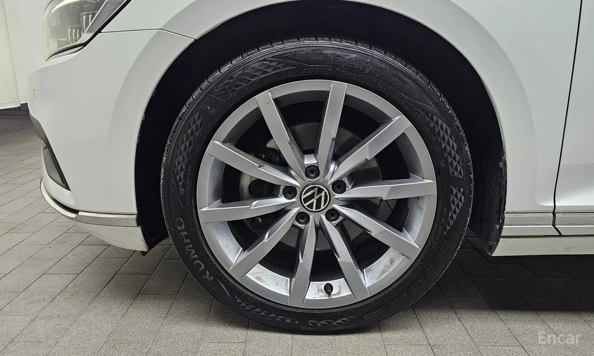 Фото 5 - Volkswagen Passat