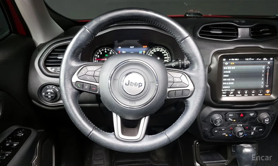 Фото 13 - Jeep Renegade