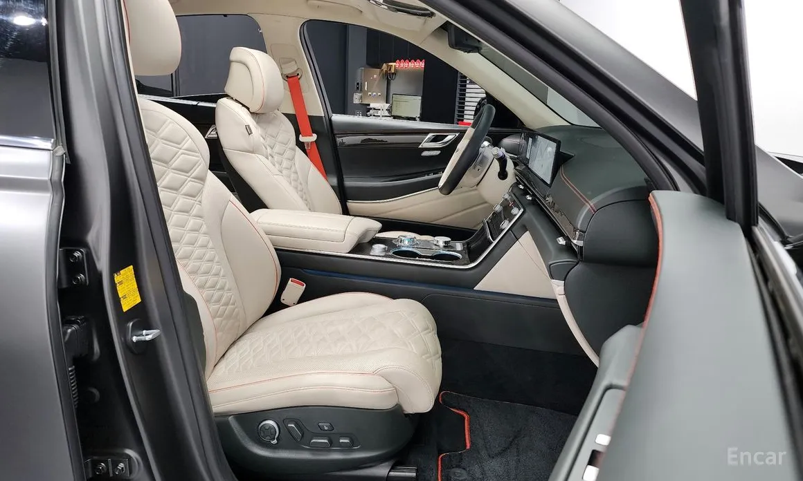 Фото 11 - Genesis GV80